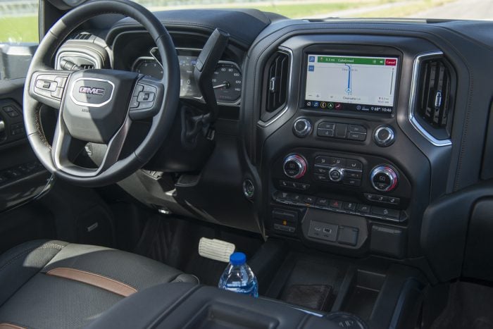 2020 GMC Sierra 2500HD AT4 front interior cabin