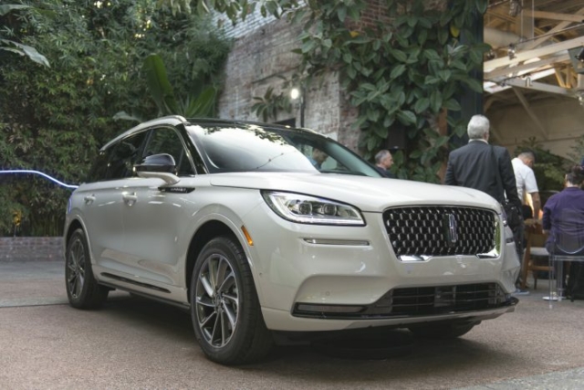 2020 Lincoln Corsair Grand Touring Hybrid SUV