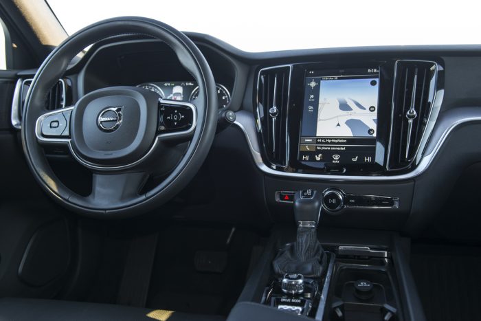 2020 Volvo V60 Cross Country T5 AWD interior