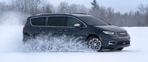 2021 chrysler pacifica awd driving through the snow