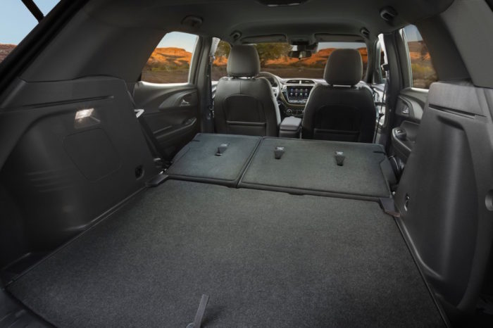 2021 Chevrolet Trailblazer ACTIV interior truck space