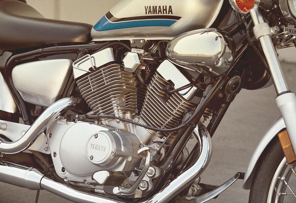 2020-yamaha-V-Star-engine