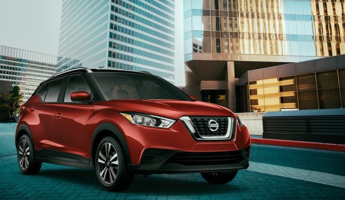 2020 Nissan Kicks front