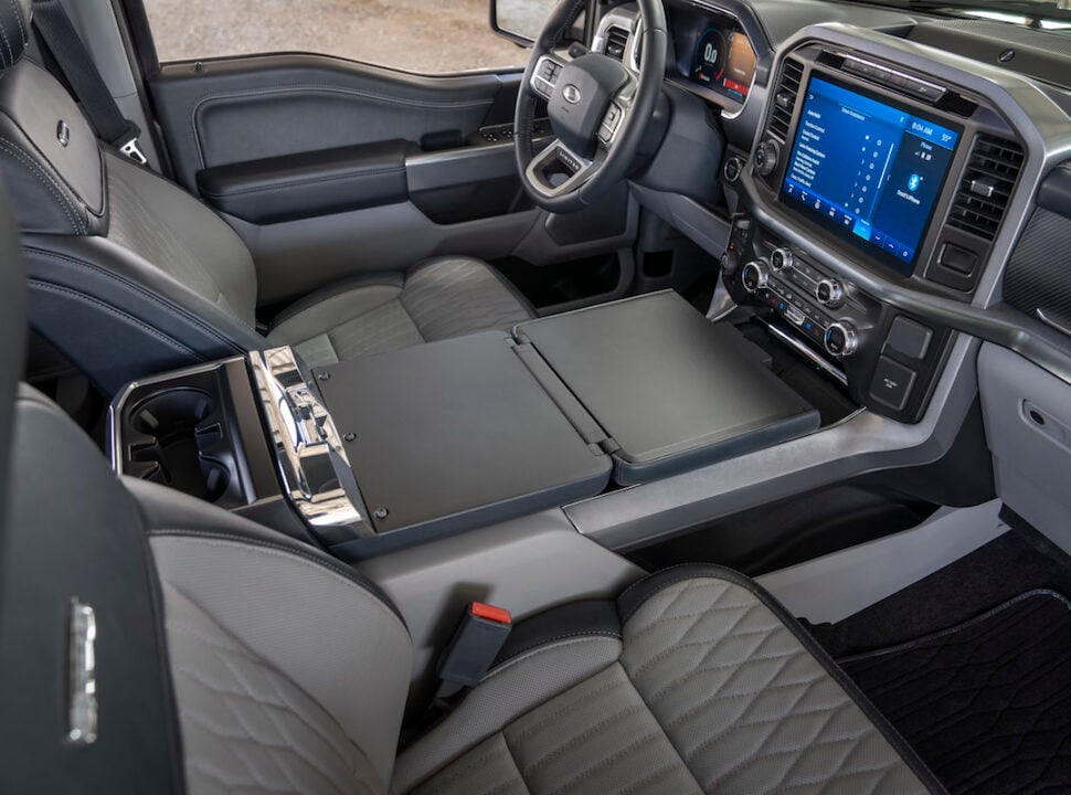 2021 Ford F-150 interior cabin