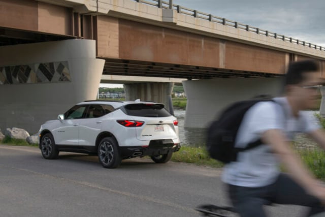 2021 Chevy Blazer RS white (6 of 15)