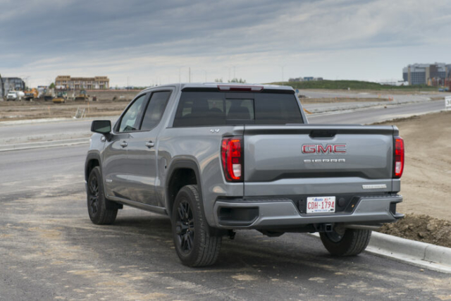 2020 GMC Sierra 1500 Elevation up close and personal