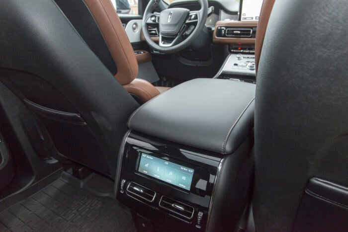 2020 Lincoln Aviator interior