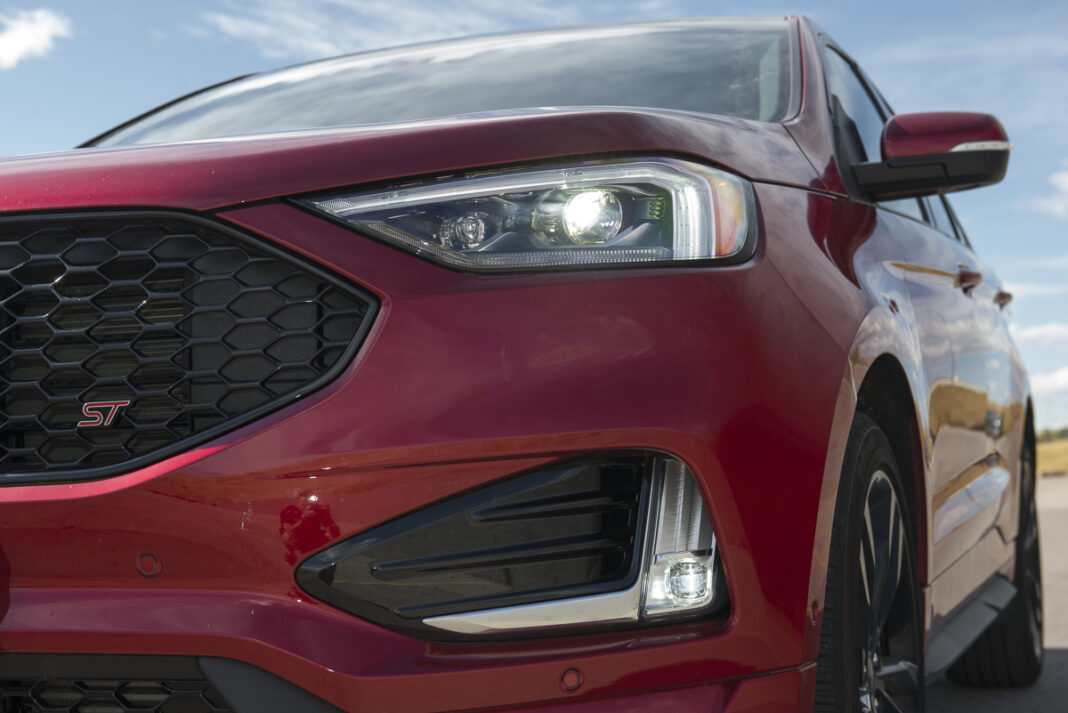 Specs: How Much Power Does the 2020 Ford Edge ST Put Down?