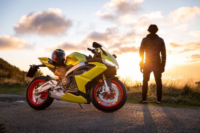 2021 APRILIA RS 660 profile at sunset