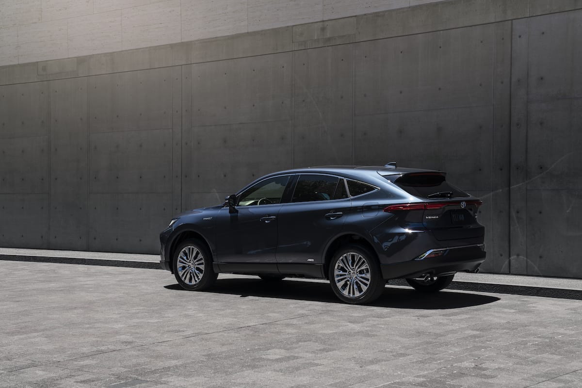 2021 Toyota Venza rear profile