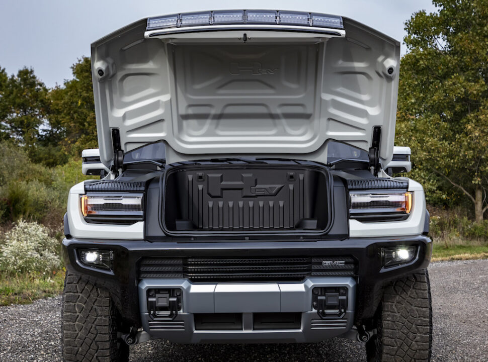 From bold and futuristic design cues, to cleverly executed details, the 2022 GMC HUMMER EV reimagines an instantly recognizable silhouette for a modern, all-electric future