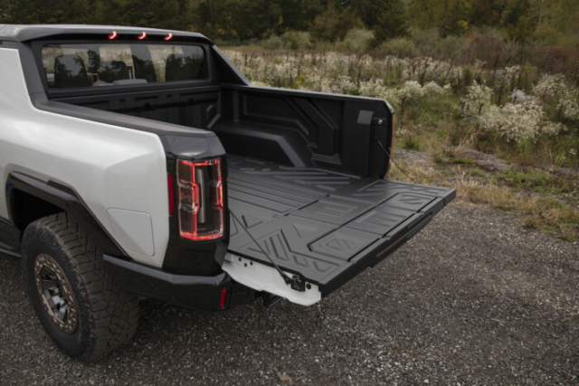 2022 GMC Hummer EV all electric pickup truck