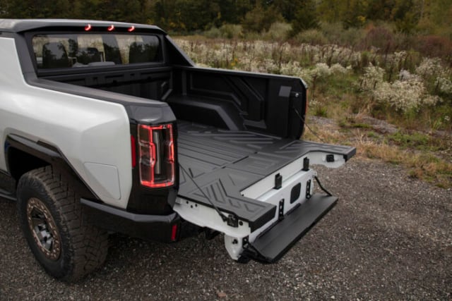 2022 GMC Hummer EV all electric pickup truck