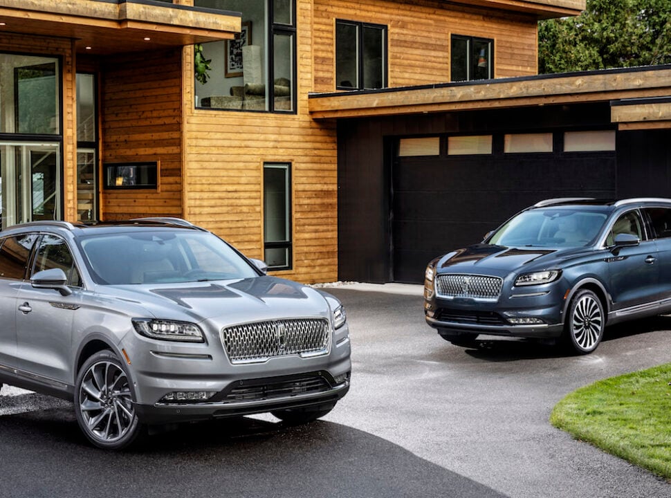 2021 Lincoln Nautilus SUV front view profiles