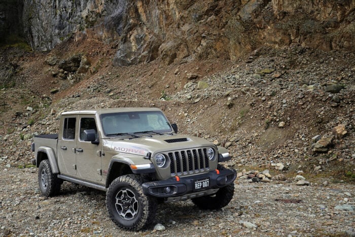 2021 Jeep Gladiator Mojave parked outside by a cliff