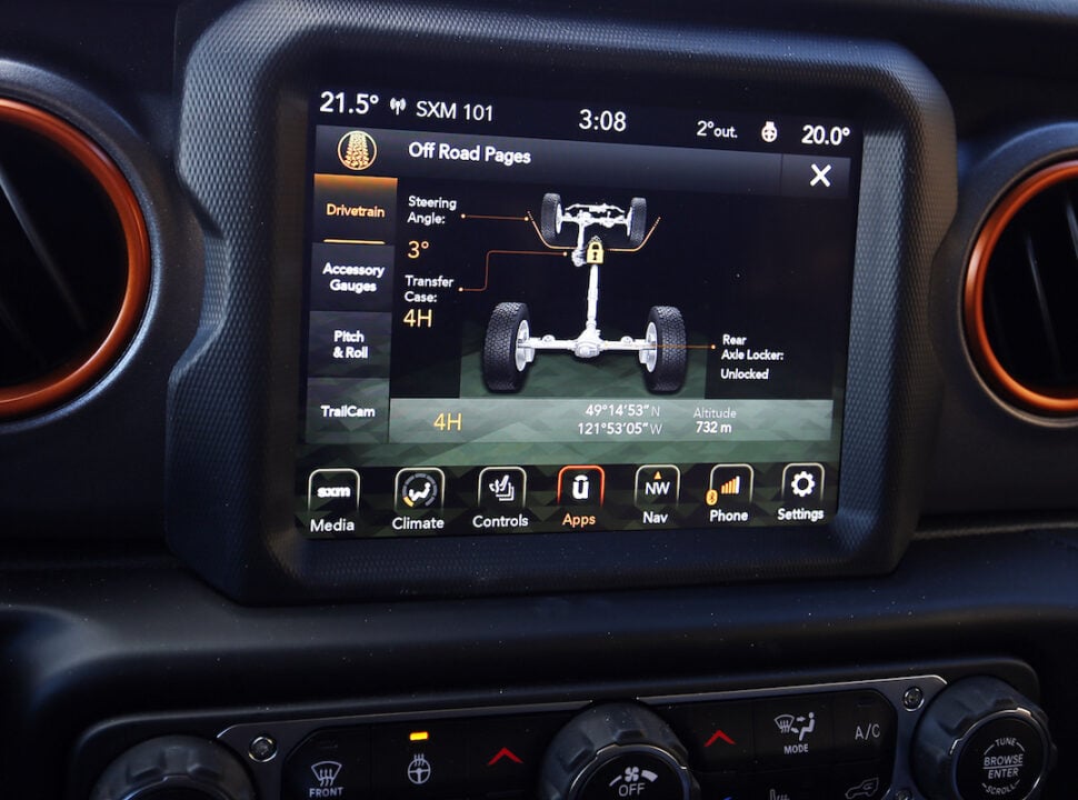 2021 Jeep Gladiator Mojave screen with off road pages