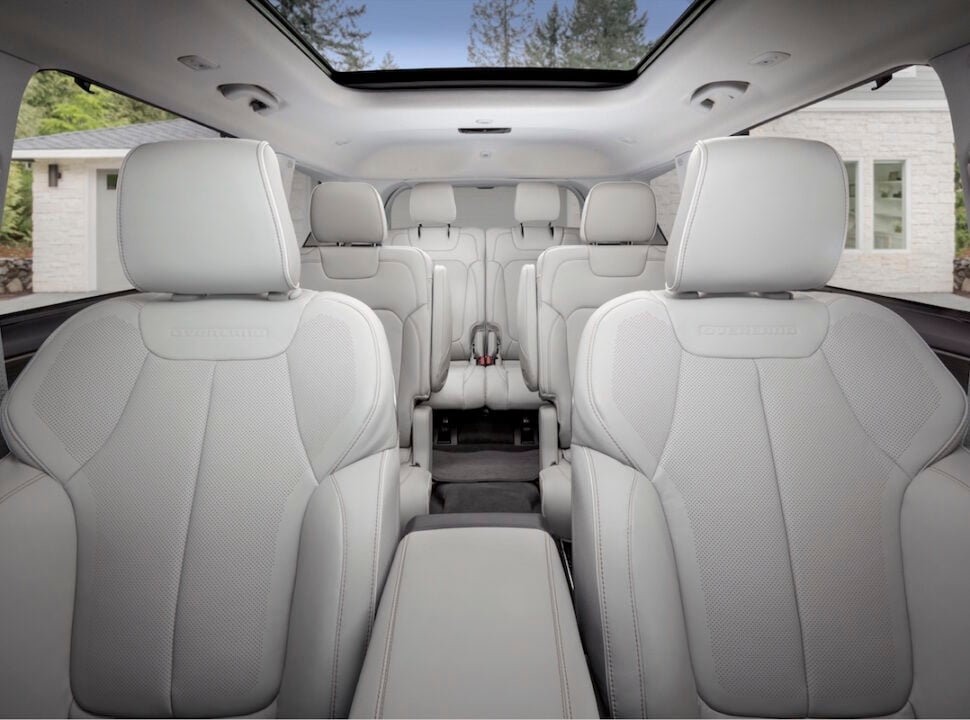 2021 Jeep® Grand Cherokee L Overland spacious three-row interior with CommandView dual-pane sunroof.