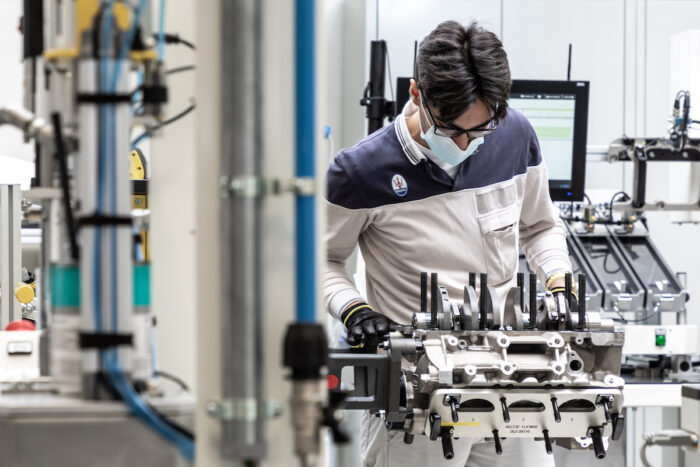 2021 McLaren MC20 nettuno engine 6