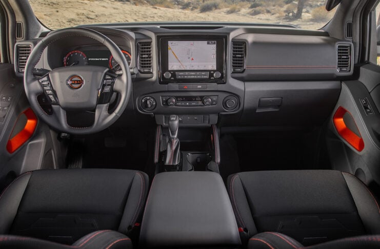 2022 Nissan Frontier interior