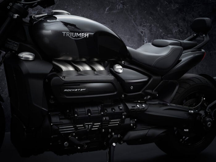 2021 Triumph ROCKET 3 GT TRIPLE BLACK LIMITED EDITIONS engine and seat