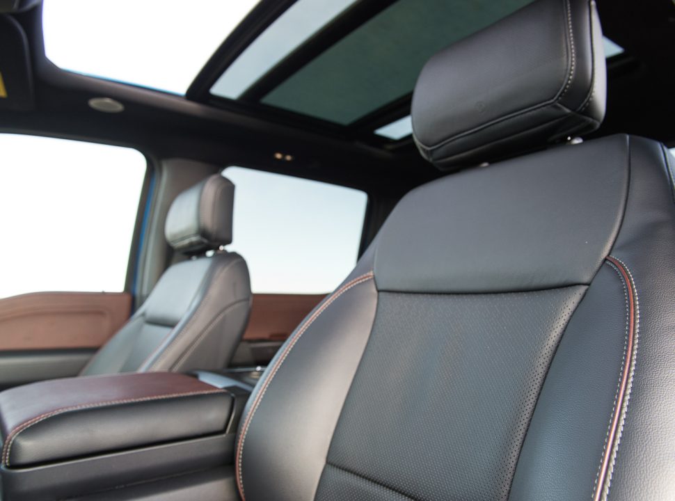 2021 Ford F-150 interior seats up front