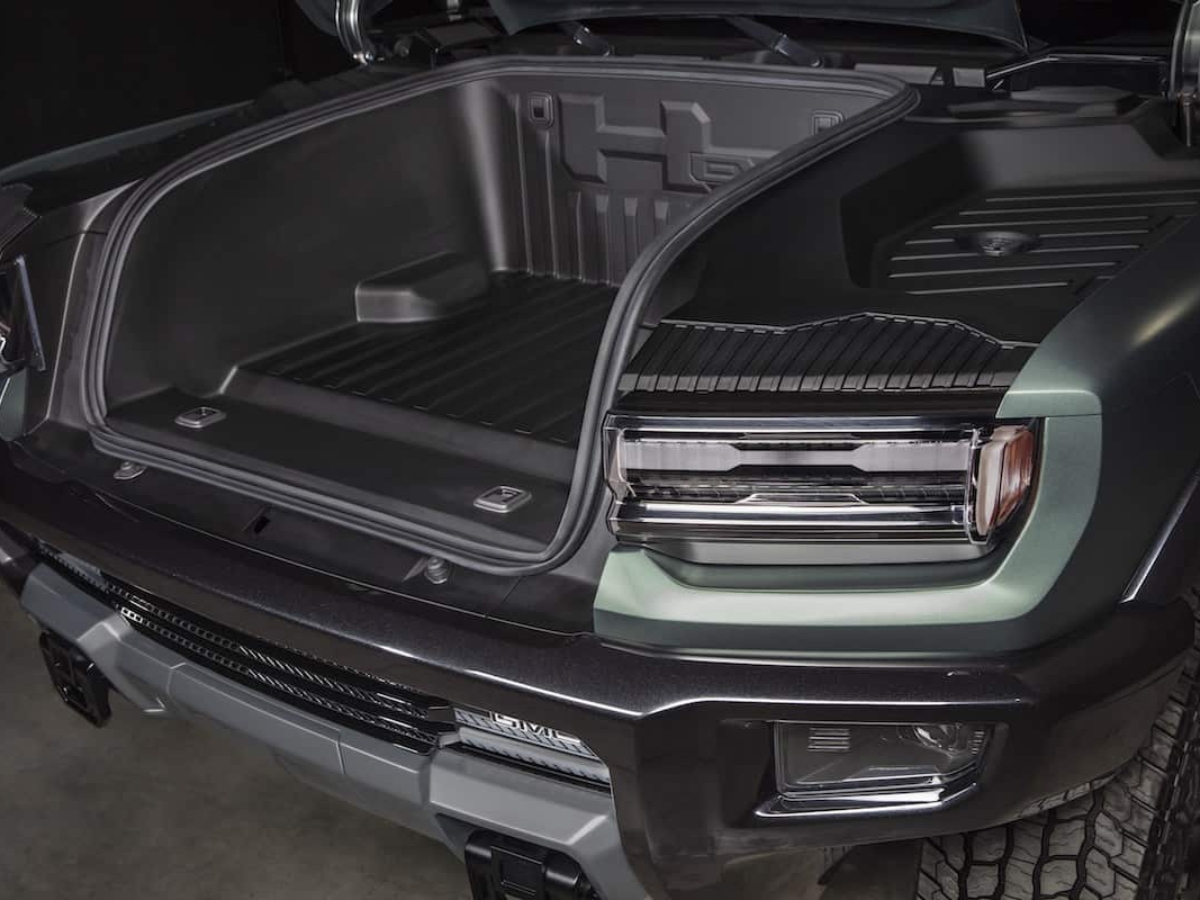 GMC HUMMER EV SUV front frunk