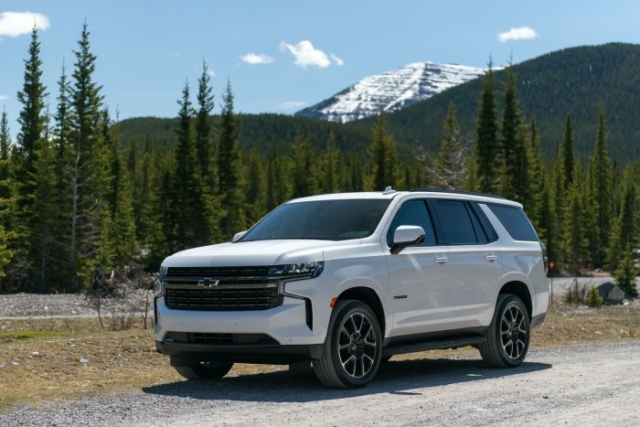 2021 Chevrolet Tahoe RST Duramax Diesel front white