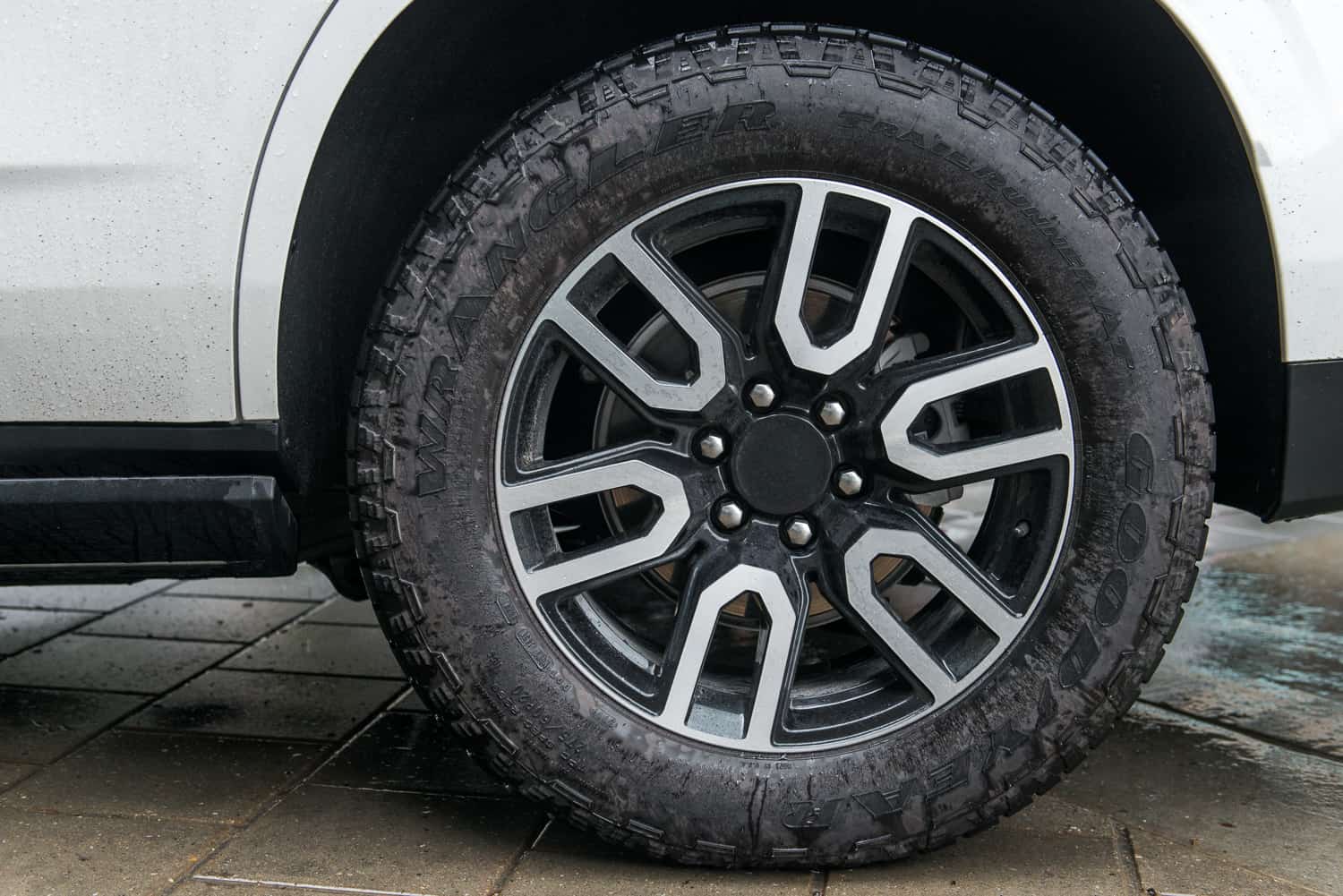 Review: Goodyear Wrangler TrailRunner AT SUV Tire | TractionLife