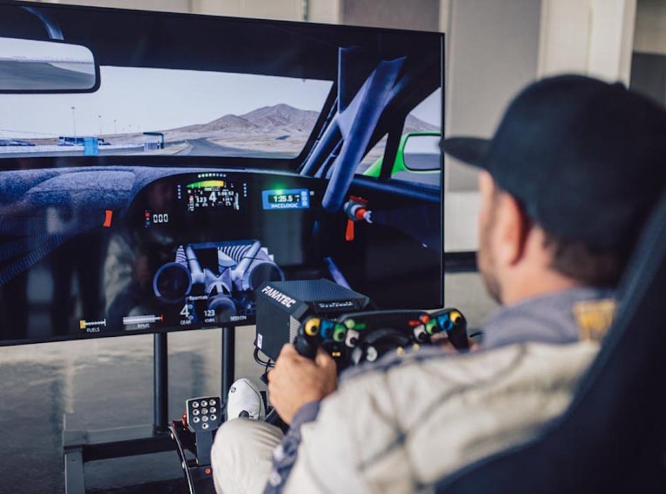 Fanatec Bentley GT3 Steering Wheel in action