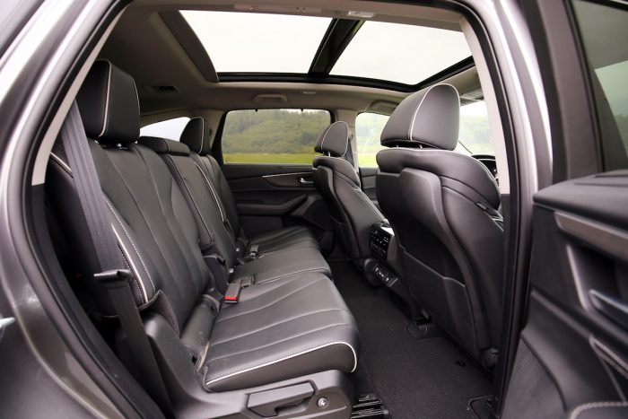 2022 Acura MDX interior 2nd row