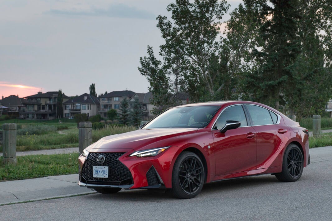 2021 Lexus IS 350 F Sport front profile