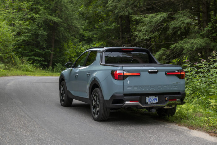 2022 Hyundai Santa Cruz rear driving