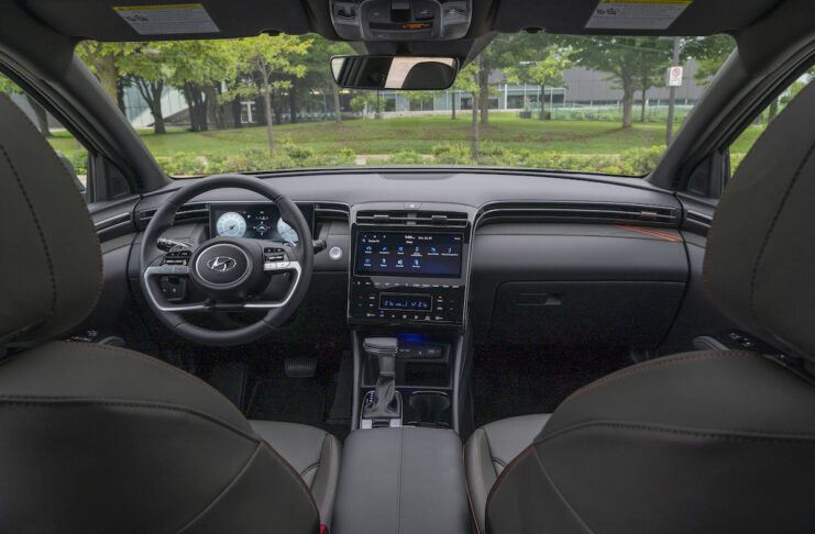 2022 Hyundai Santa Cruz interior 7