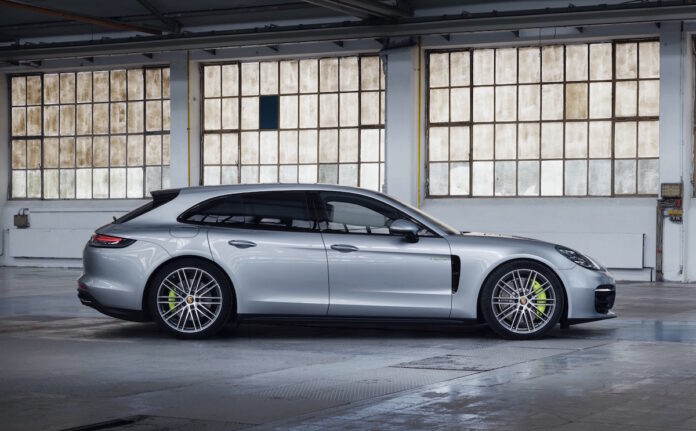 2021 Porsche Panamera 4S E-Hybrid Sport Turismo