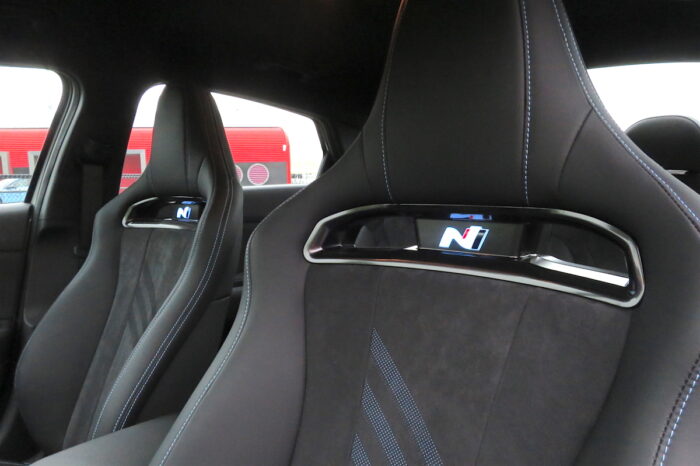 2022 Hyundai Elantra N seats