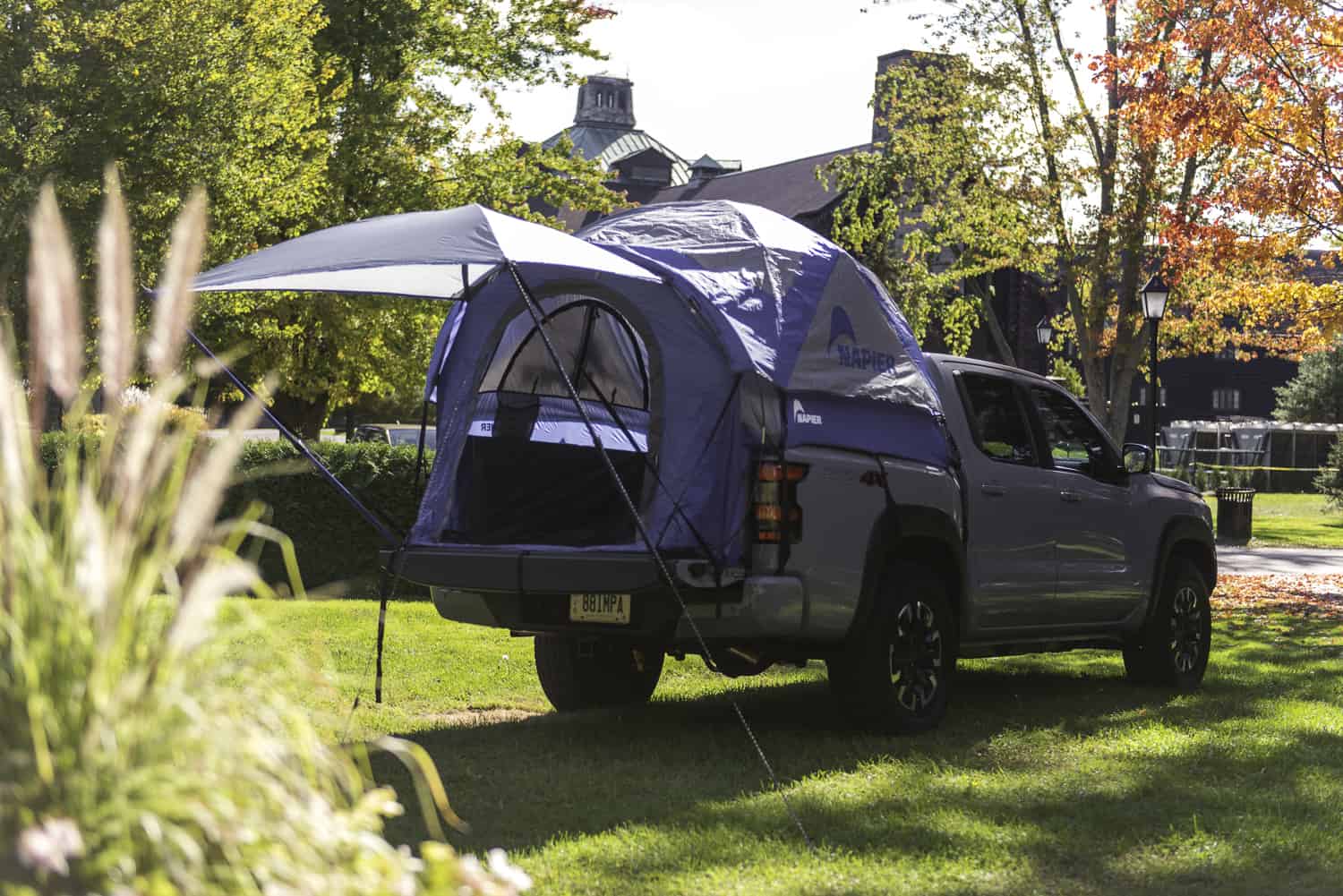 2022 Nissan Frontier tent rear view