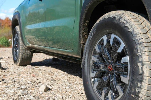 2022 Nissan Frontier wheels