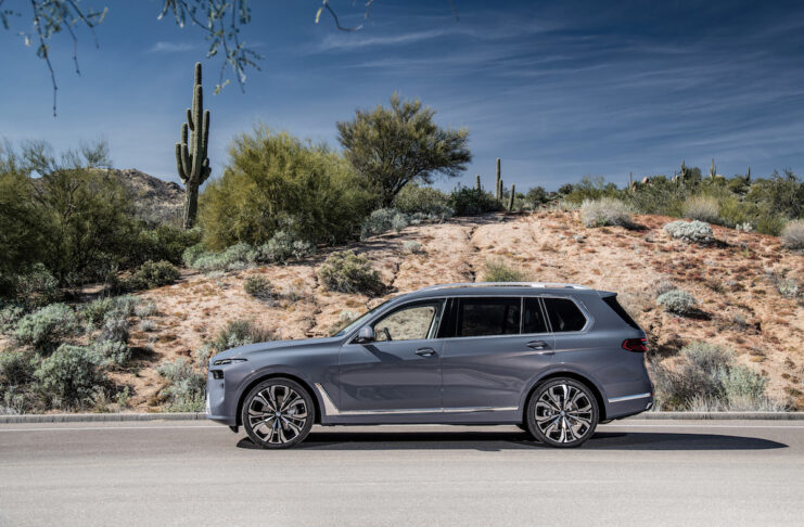 2023 BMW X7 xDrive40i 3