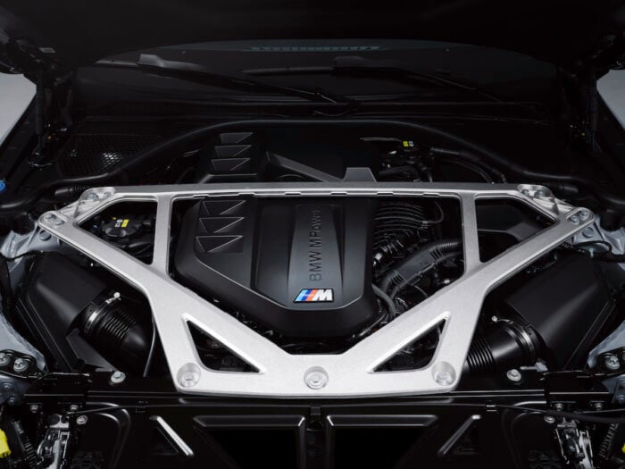 2023 BMW M4 CSL engine