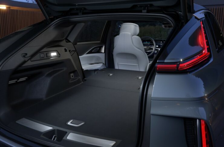 The LYRIQ interior is clean and simple with a focus on secondary