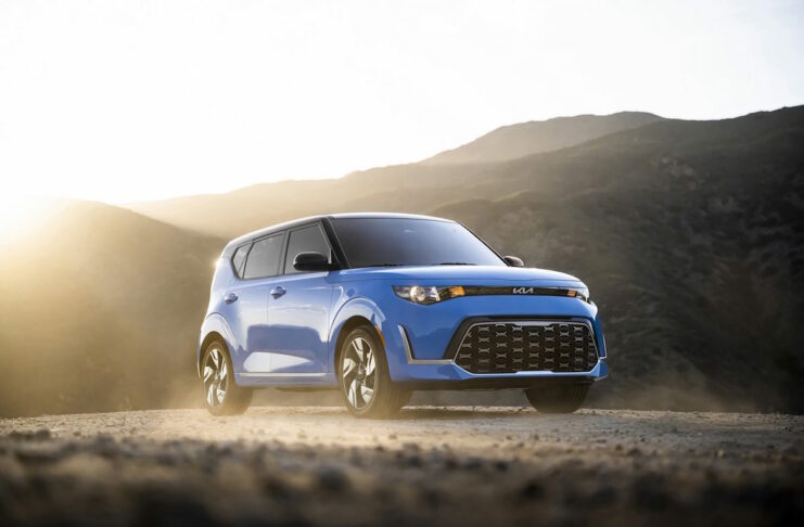 2023 kia soul front