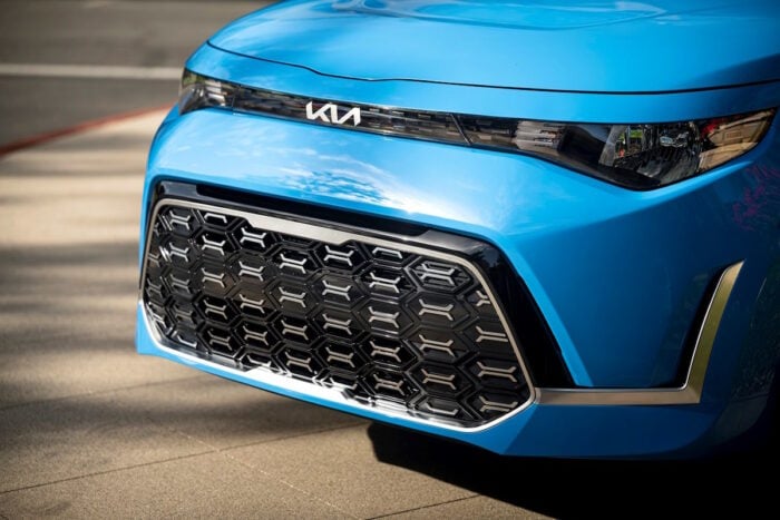 2023 kia soul front grill