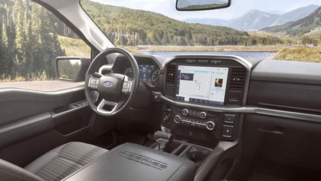 2023 Ford F-150 Heritage Edition interior