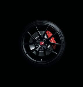 2023 Honda Civic Type R wheels and tires