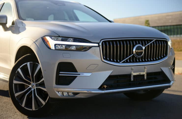 2022 Volvo XC60 B6 AWD Amee Reehal 3