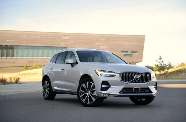 2022 Volvo XC60 B6 AWD Amee Reehal 4