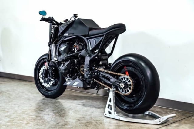 Droog Moto Hyperfighter Apagón SC