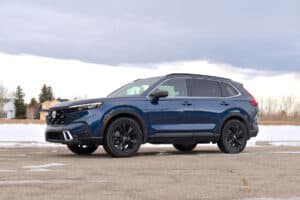 2023 Honda CR-V Hybrid in blue front view
