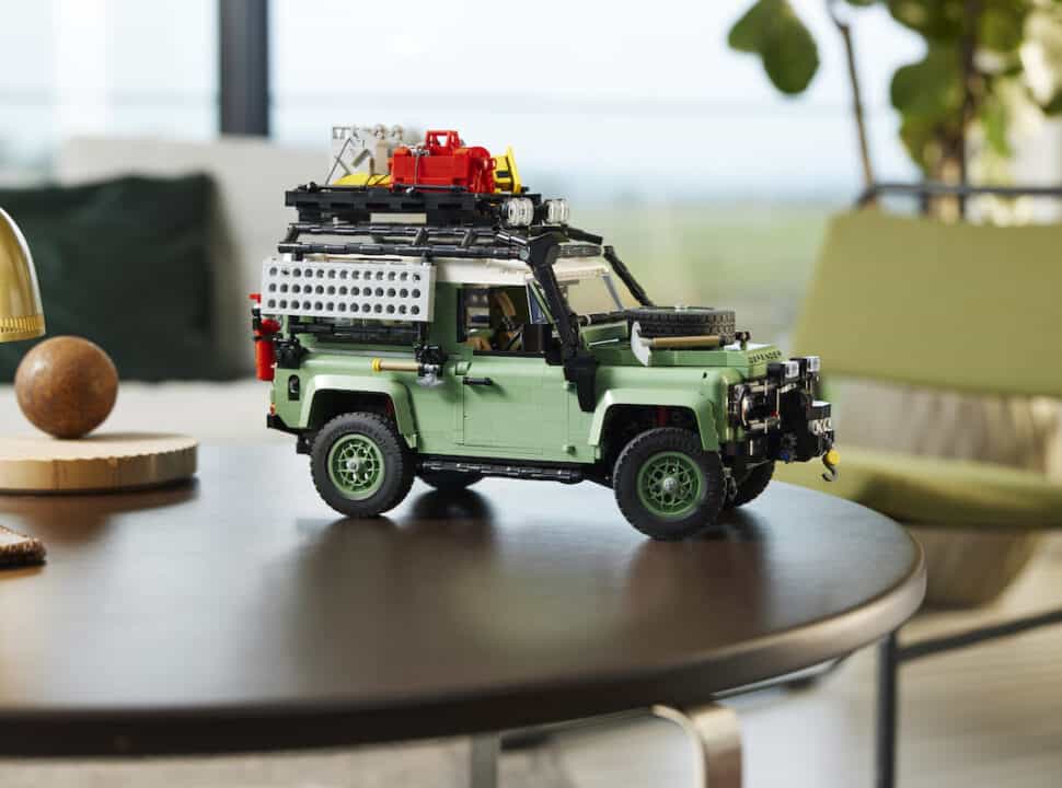 LEGO Icons Classic Defender 90 2