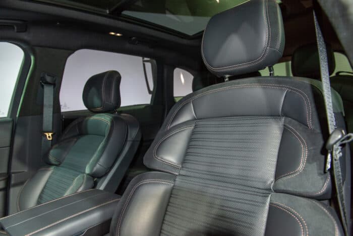 2024 Lincoln Nautilus Reserve front seats